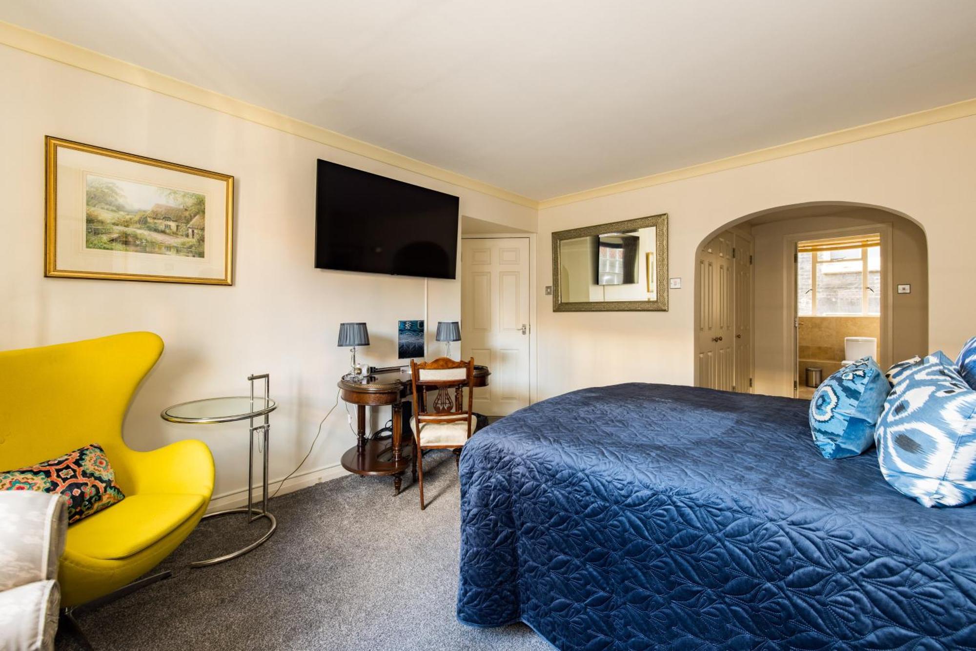 Mayfair 9-bed Townhouse - Sleeps 16 Patio & Ac * London